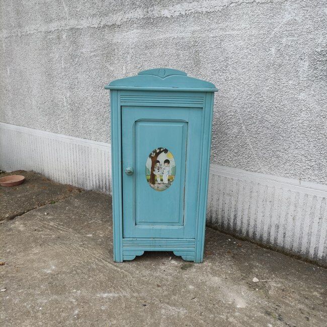 Parisian doll wardrobe