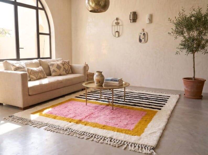Handmade traditional Berber rug 2/3 m
