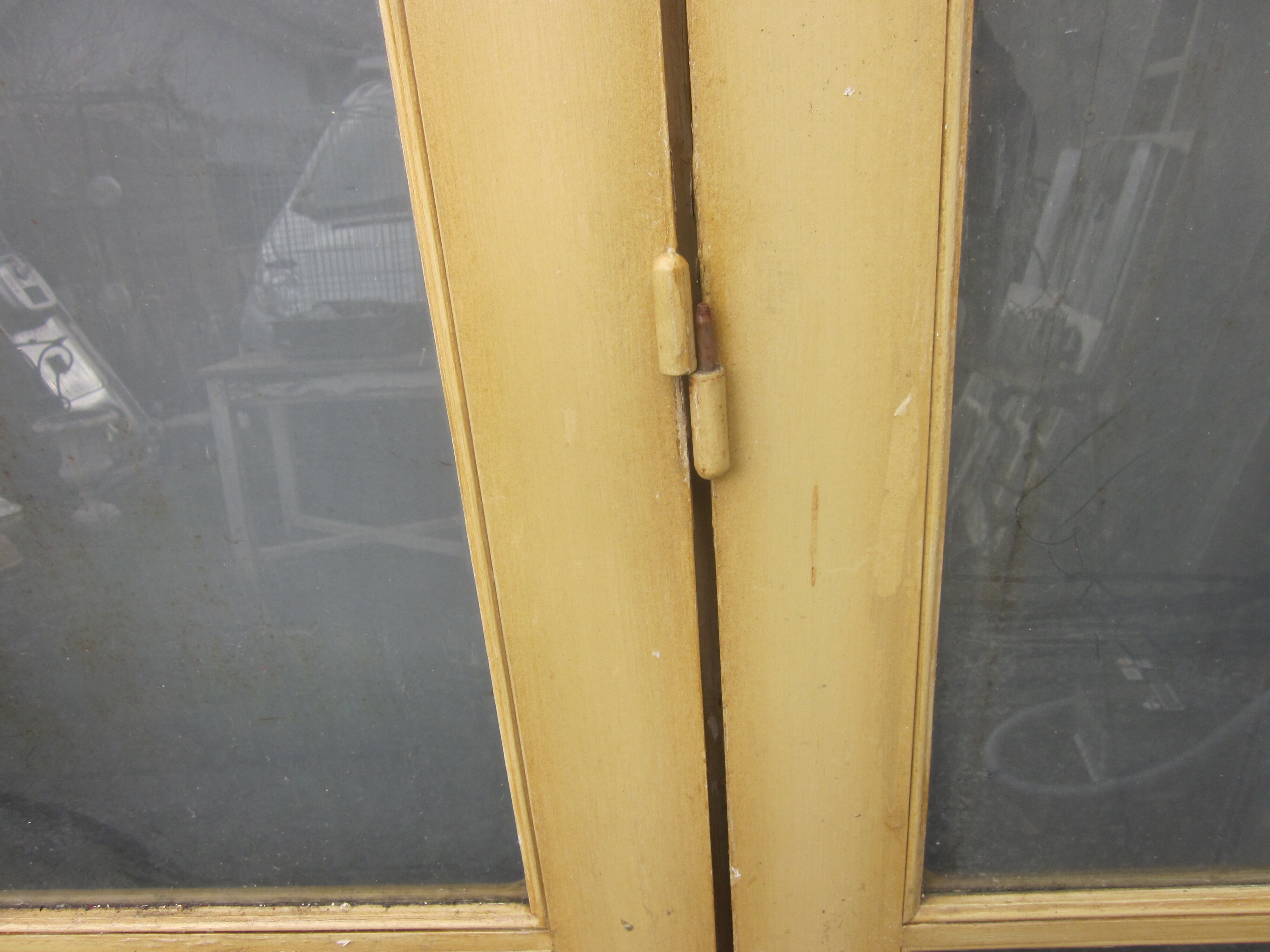 4 old separation doors