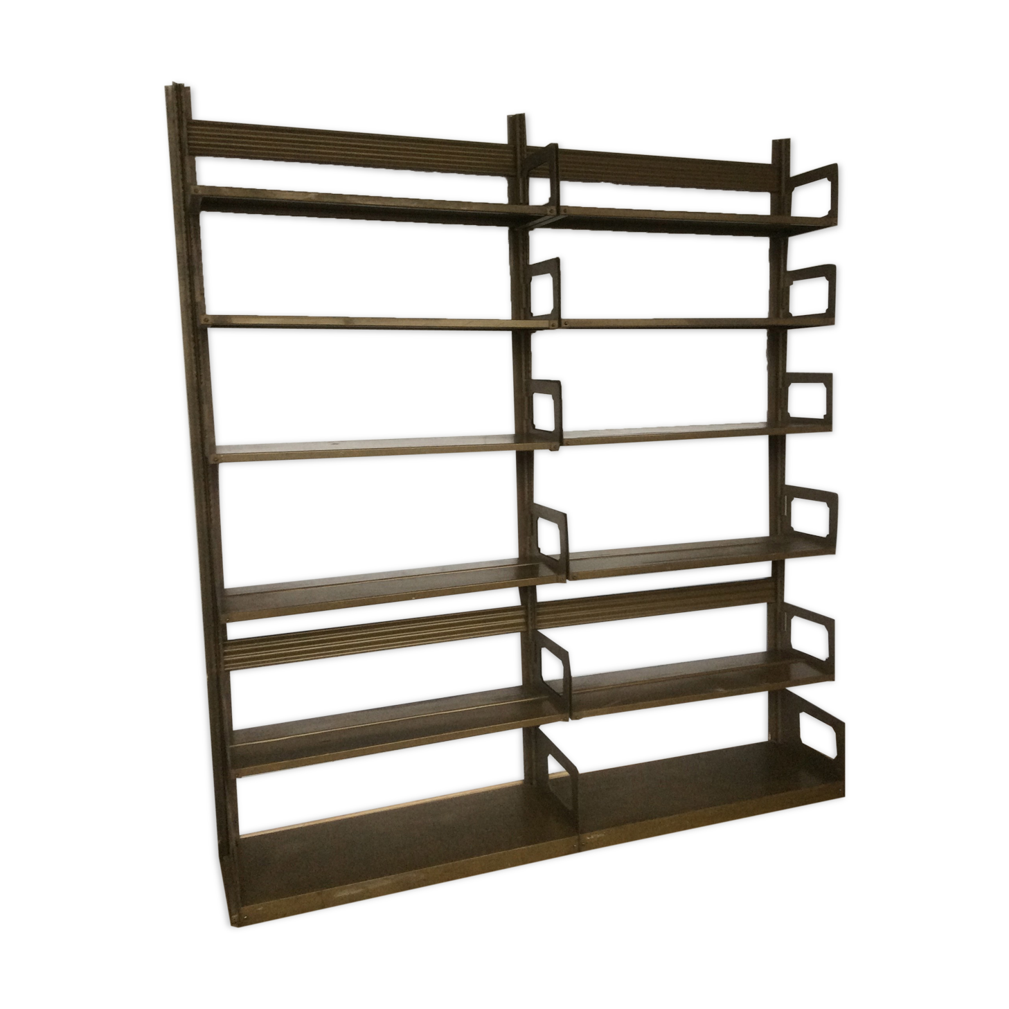 Former Strafor double shelf 30s