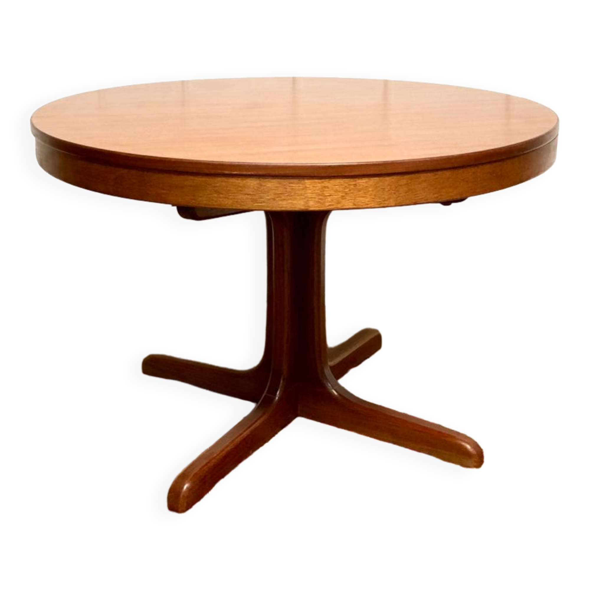 Baumann dining table