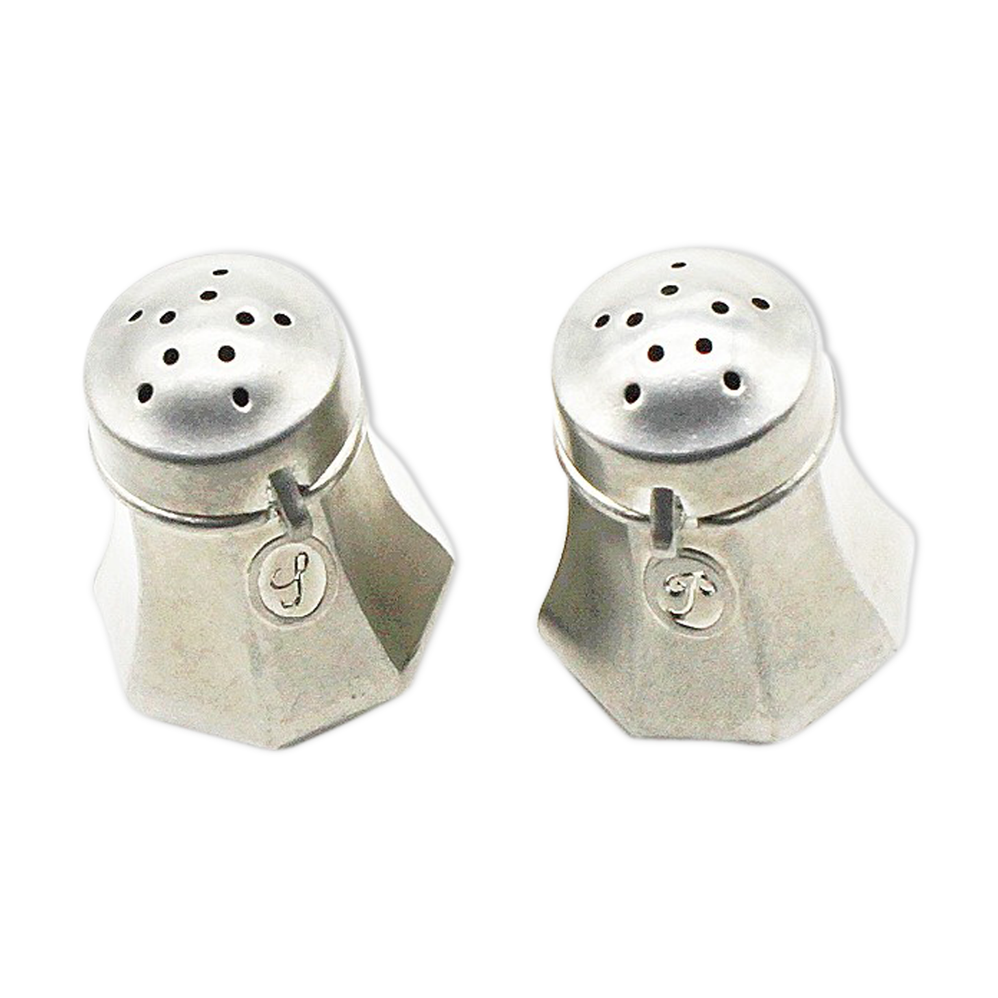 Salt and pepper-courting paris mansion