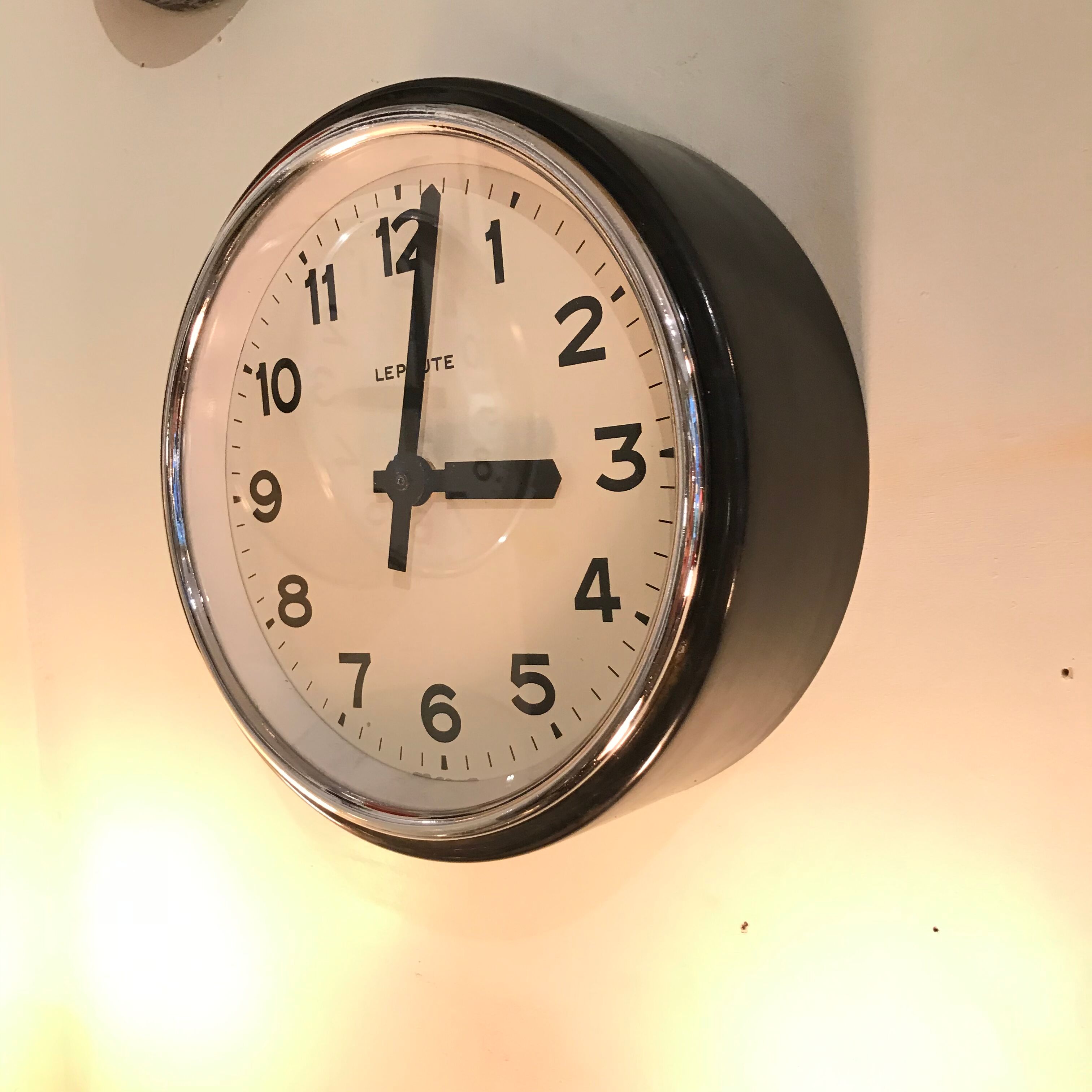 Horloge pendule Lepaute ancienne 25 cm fonctionne industrielle usine gare SNCF atelier