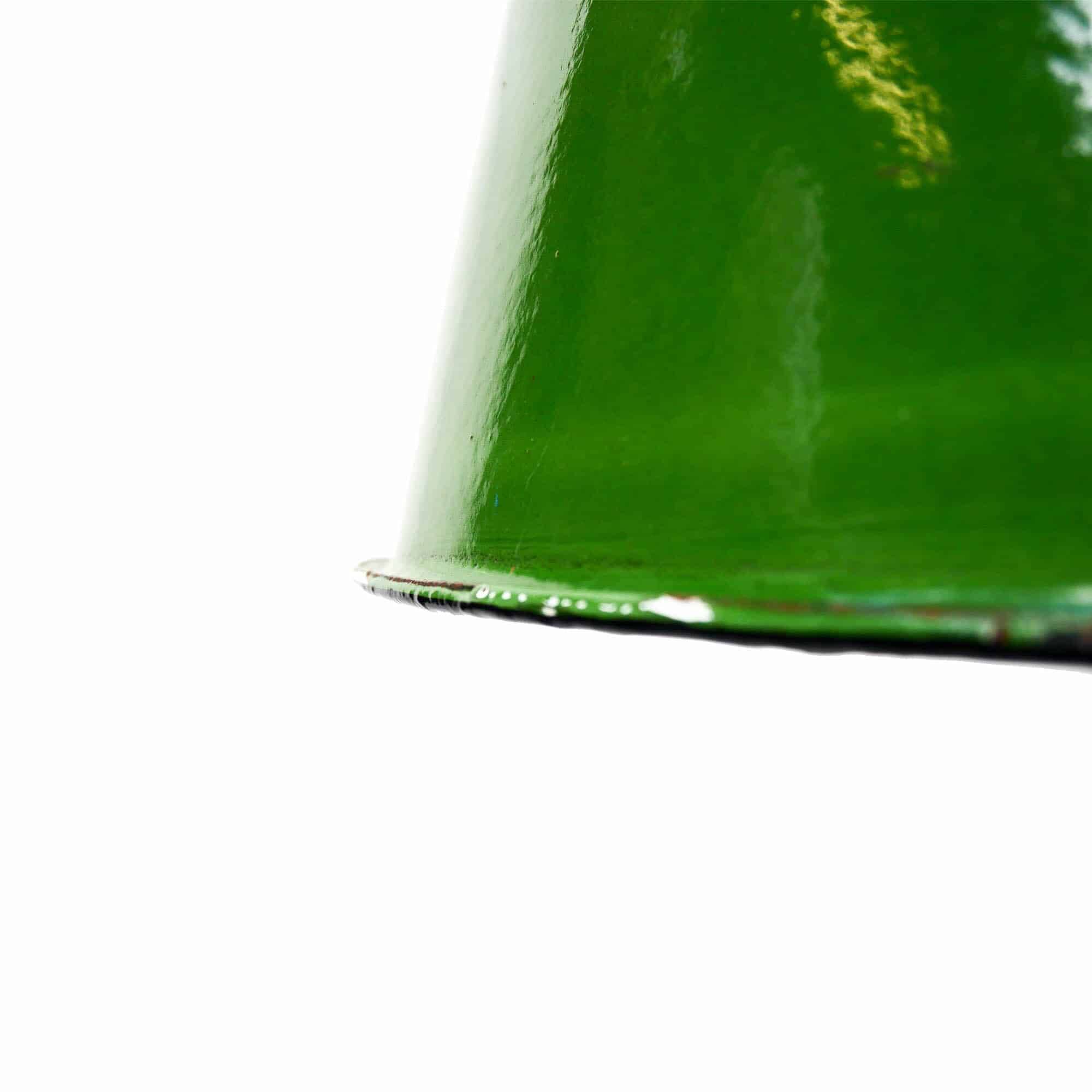 Green enamelled suspension