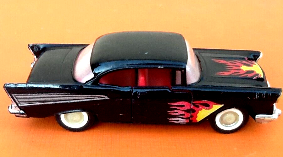 Miniature car Chevy Bel Air 57 Majorette