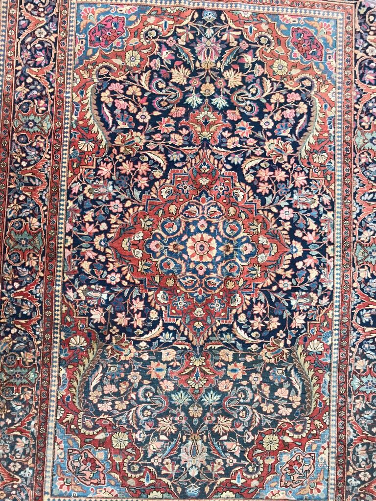 Carpet old Persian kashan done hand 136 x 201 cm
