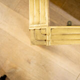 Table basse en laiton et verre.