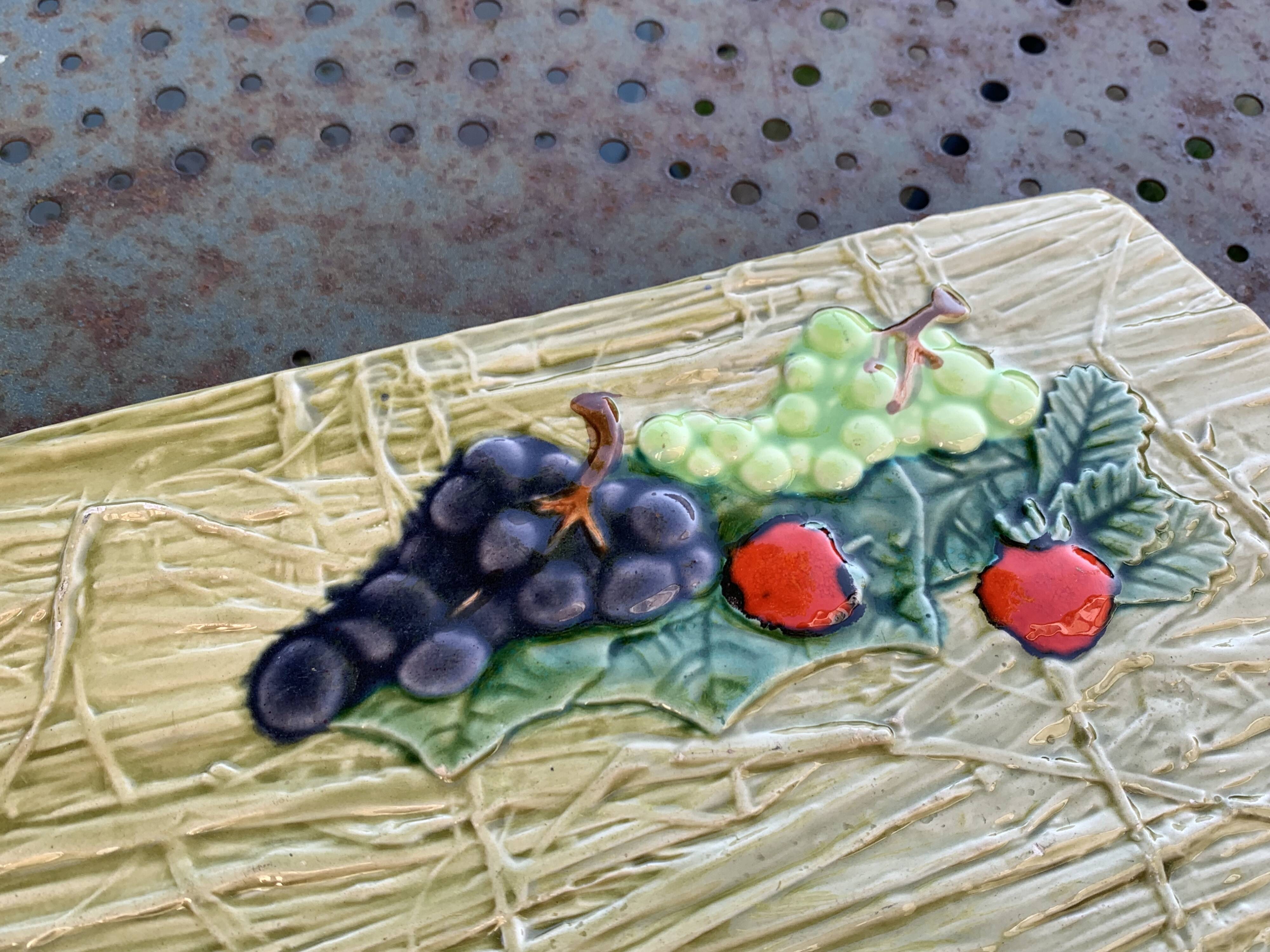 Rectangular cake dish in enameled ceramic, slip, fruit model, straw effect, vintage