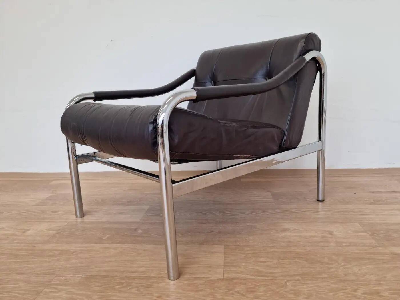 Pair of leather chairs designed by Tim Bates for Pieff, England, circa 1970s