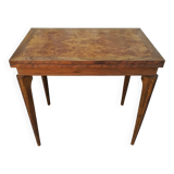 Folding tray table