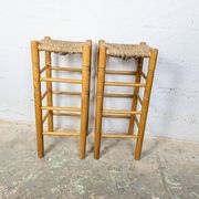 Paire de tabourets hauts en bois & paille