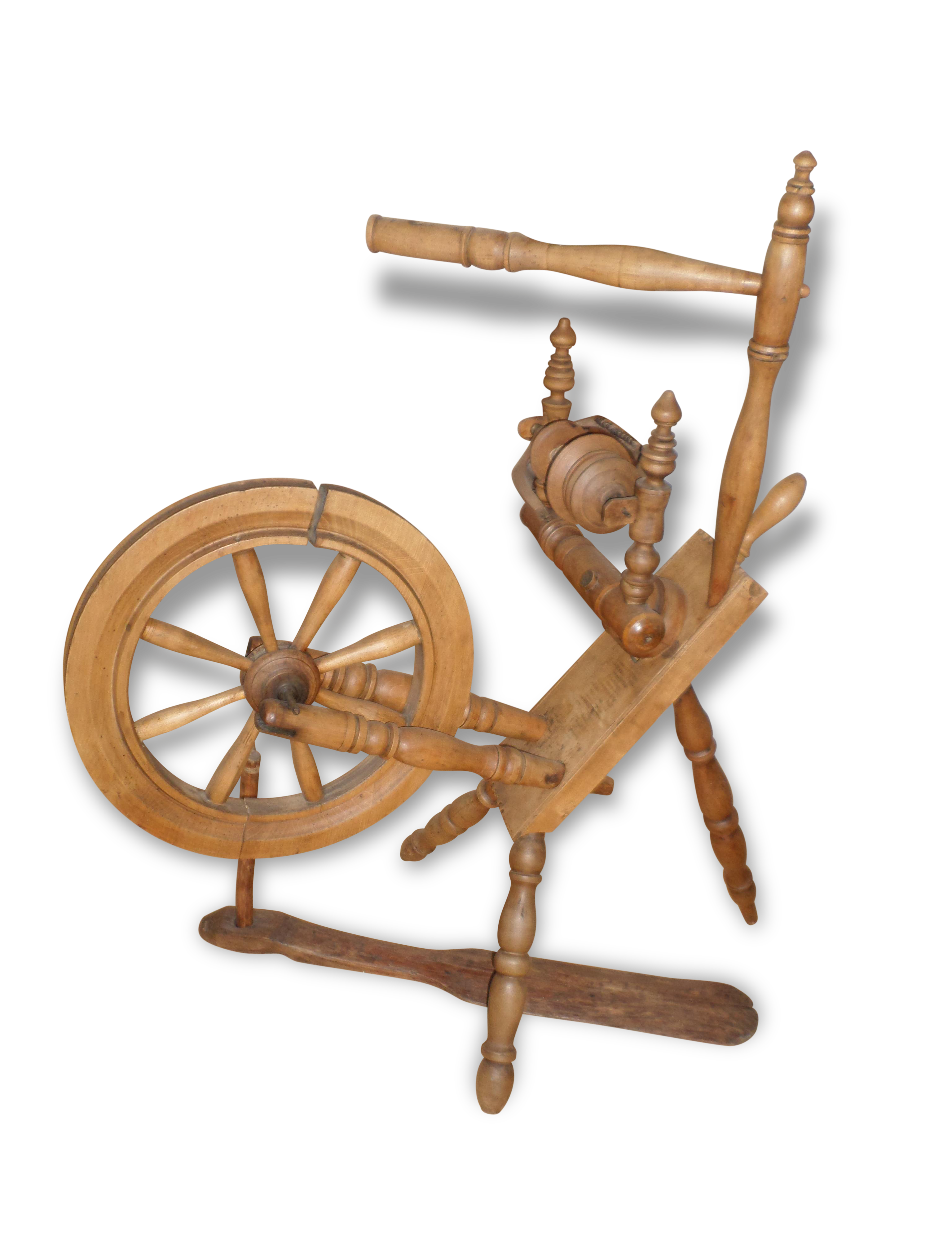 Old spinning wheel