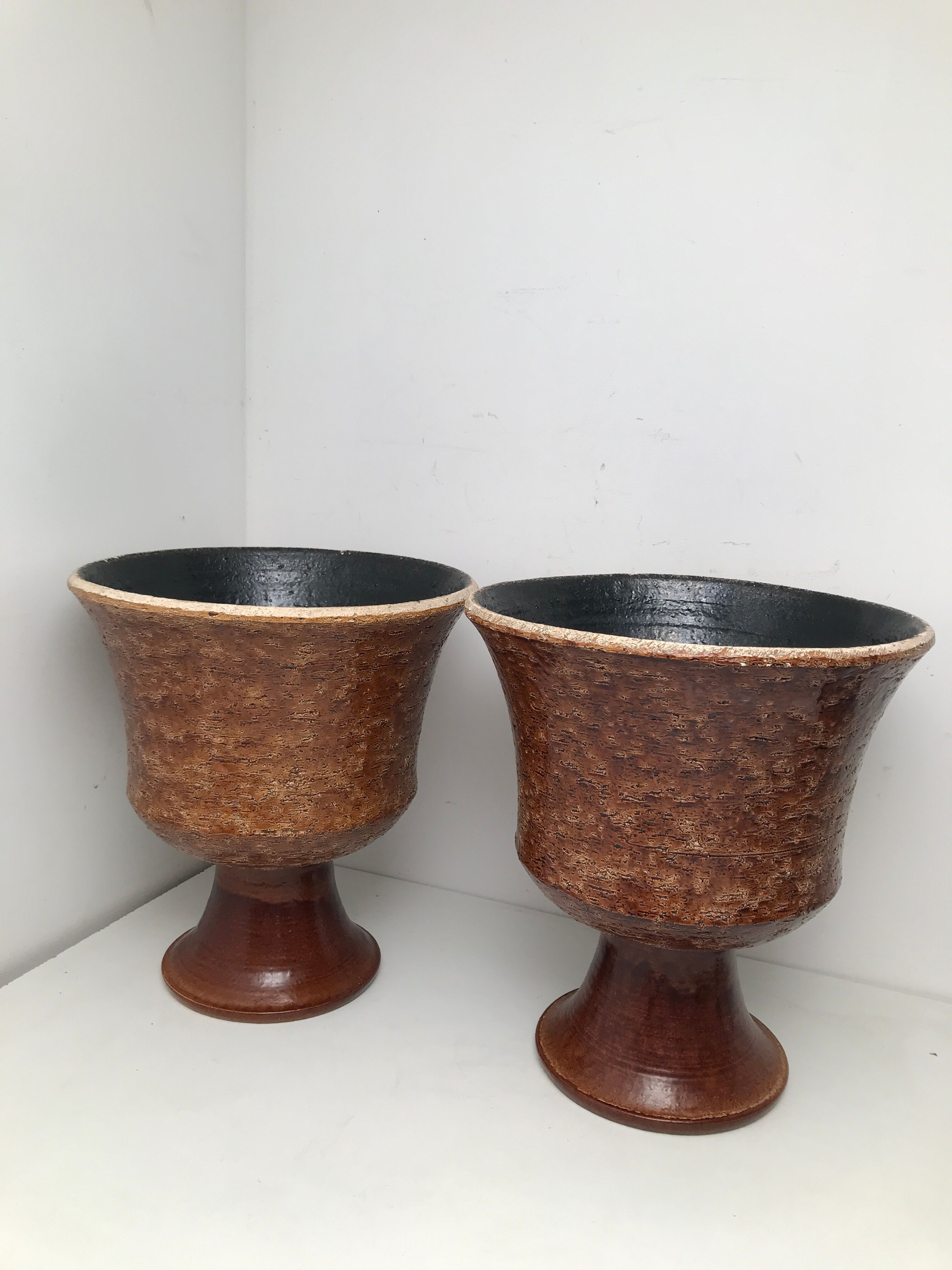 Pair of sandstone vases 50s-60s