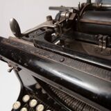 Typewriter continsouza 20s