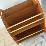 Library on vintage wheels