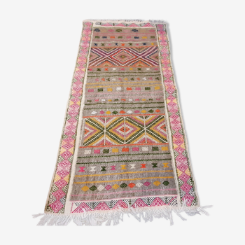 Tapis kilim gris tissé et brodé marocain 90x180cm