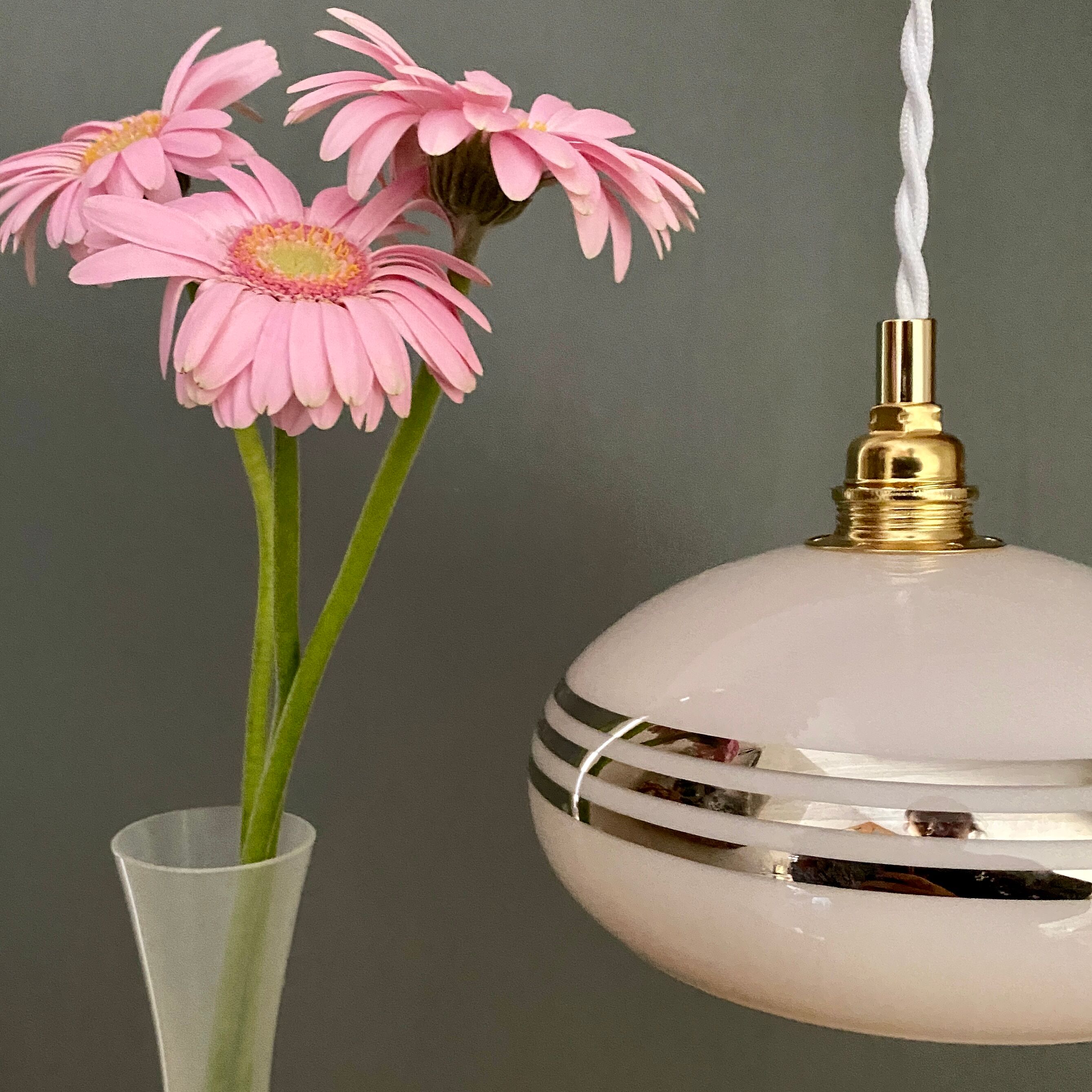 Vintage lamp in pale pink opaline and silver edging