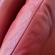 Fauteuil Curl en cuir rouge par Roche Bobois