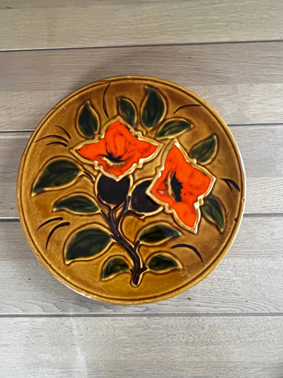 Vintage Vallauris dish from the 70s – Ø 29.5 cm – orange floral decoration