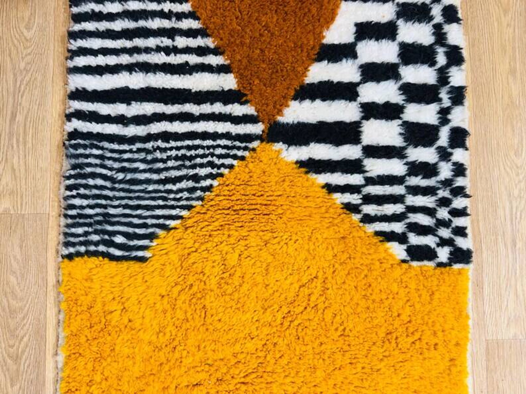Handmade wool runner rug 300cmx70cm
