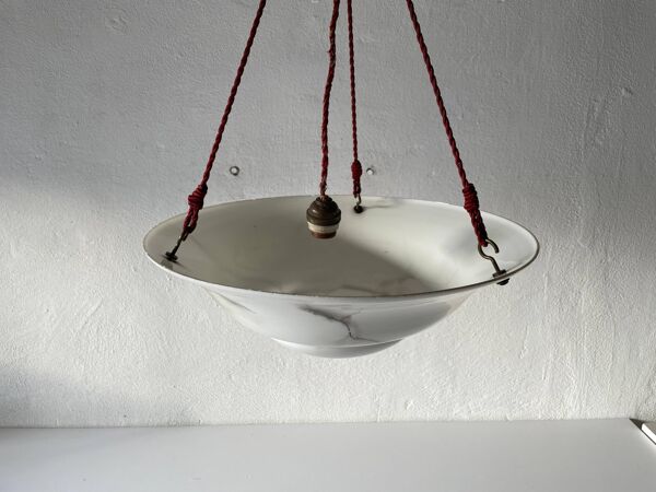 Suspension Art déco en verre blanc aspect marbre, années 1940, Allemagne