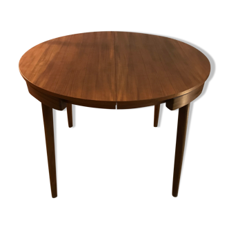 Dining table in Scandinavian teak Hans Olsen