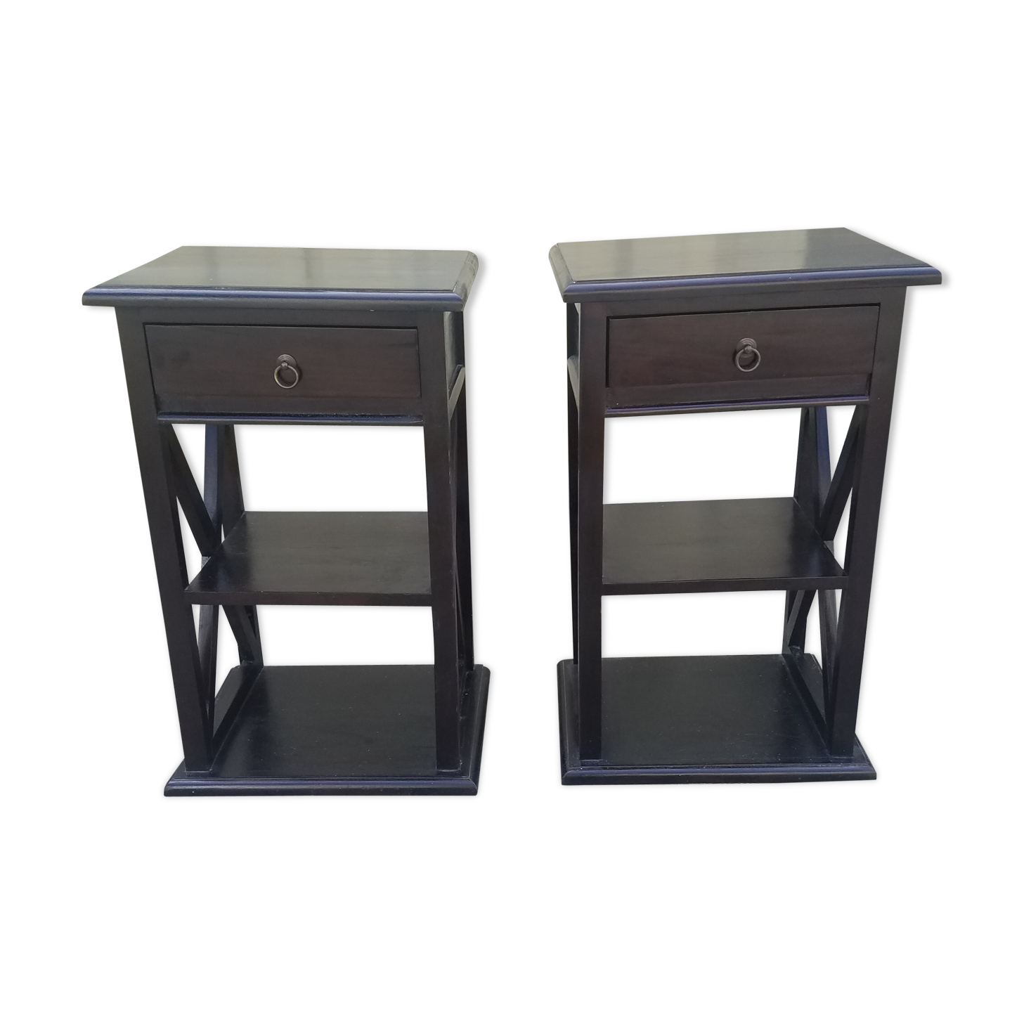 Paires de tables de chevet