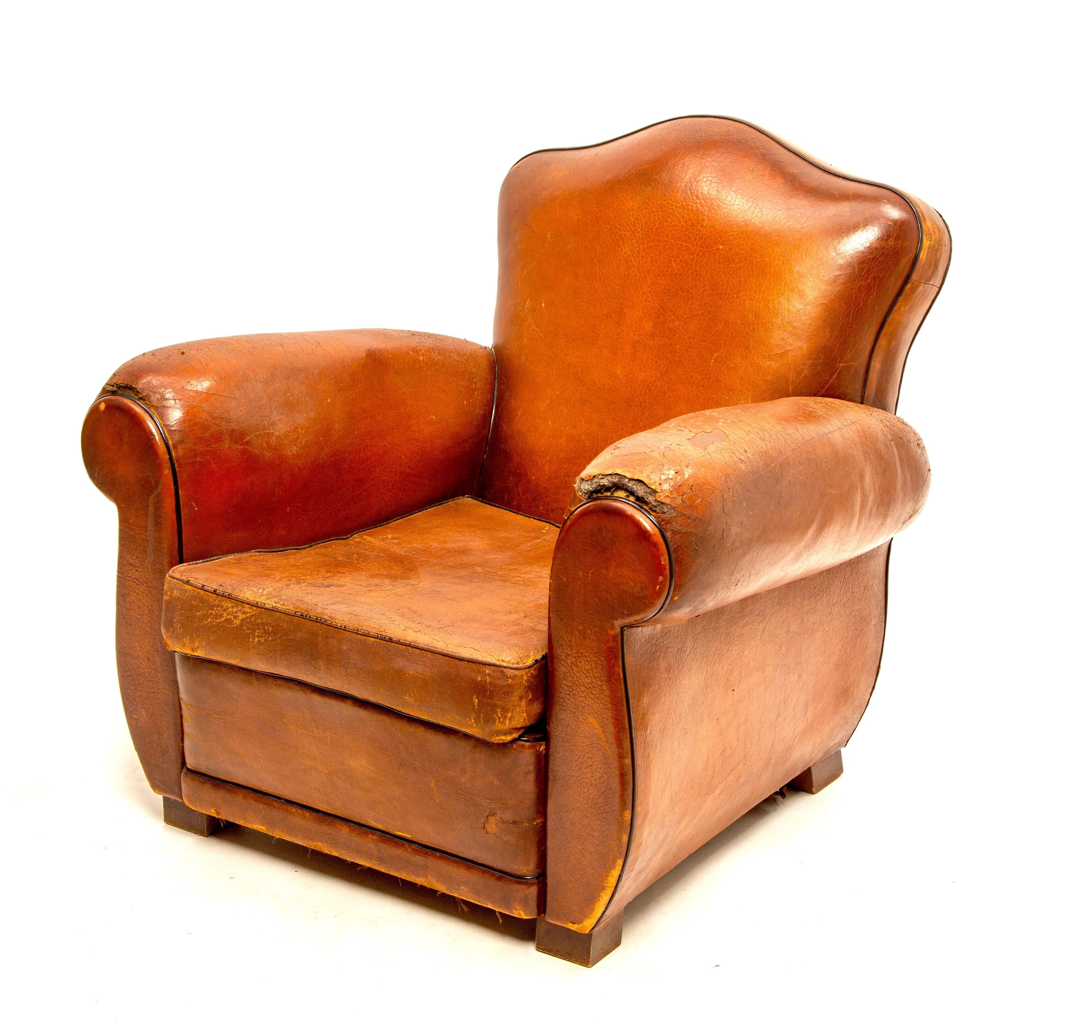 Fauteuil club cuir moustache