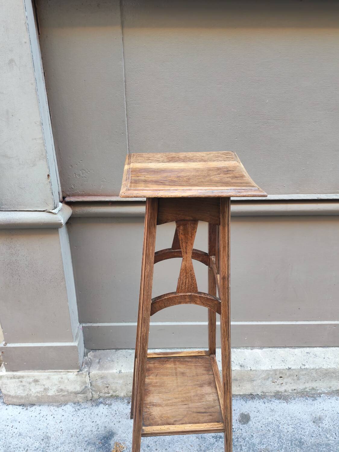 Arts and Crafts Plant Stand