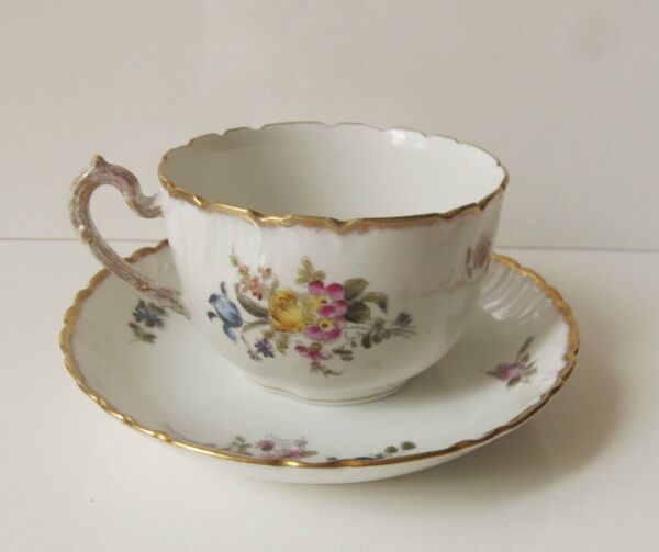 Tasse à Thé en Porcelaine GDA France
