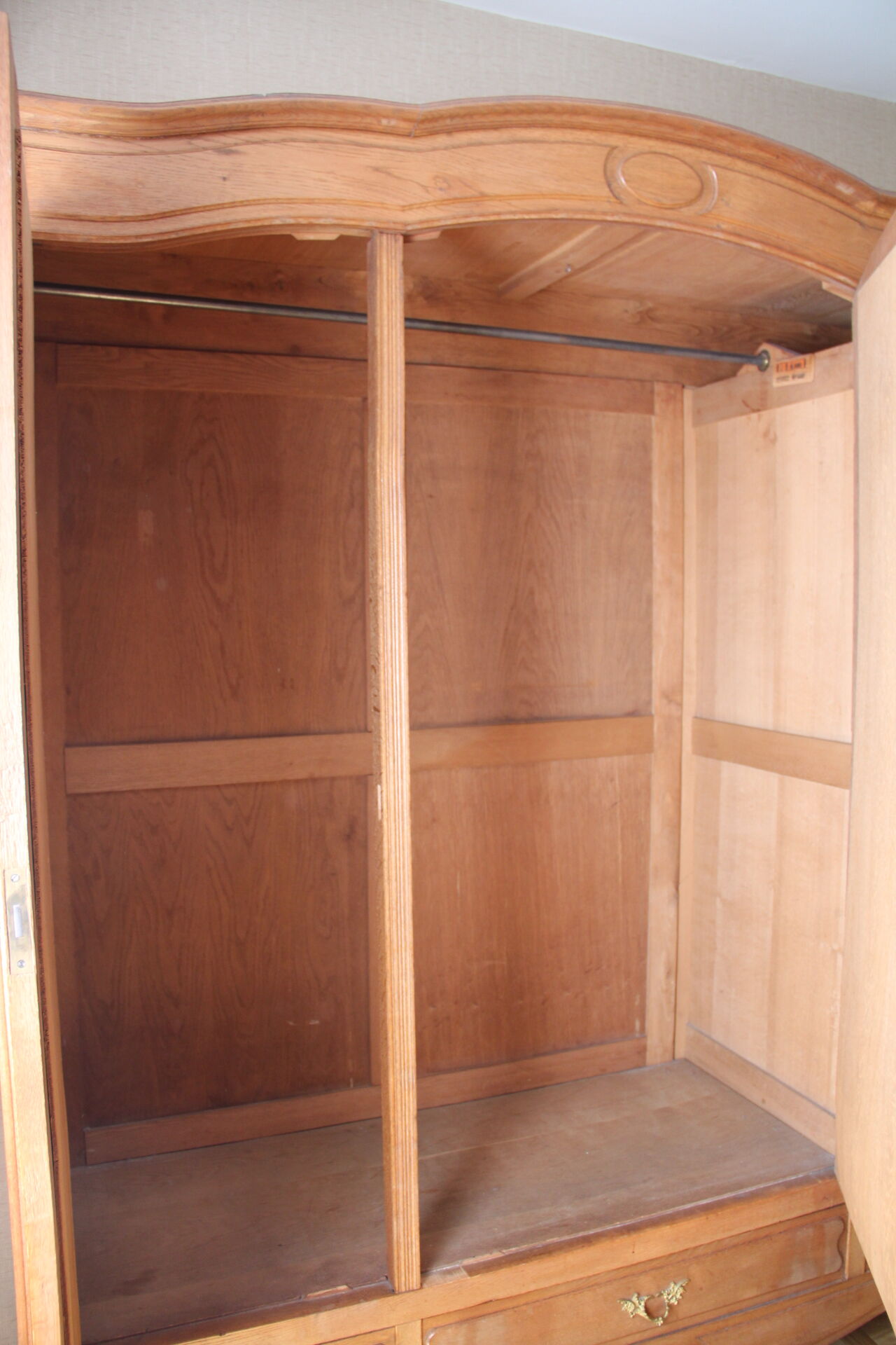 Louis XV style wardrobe in light oak, 3 beveled ice creams