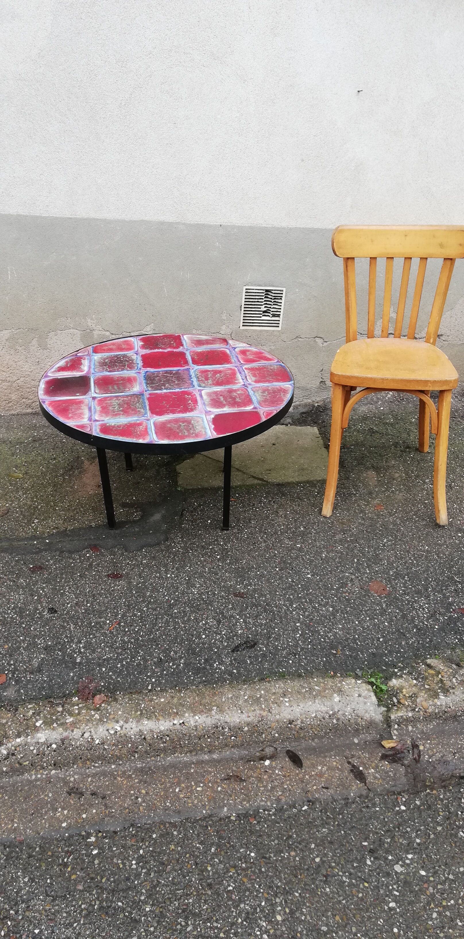 Table basse vintage céramique rouge