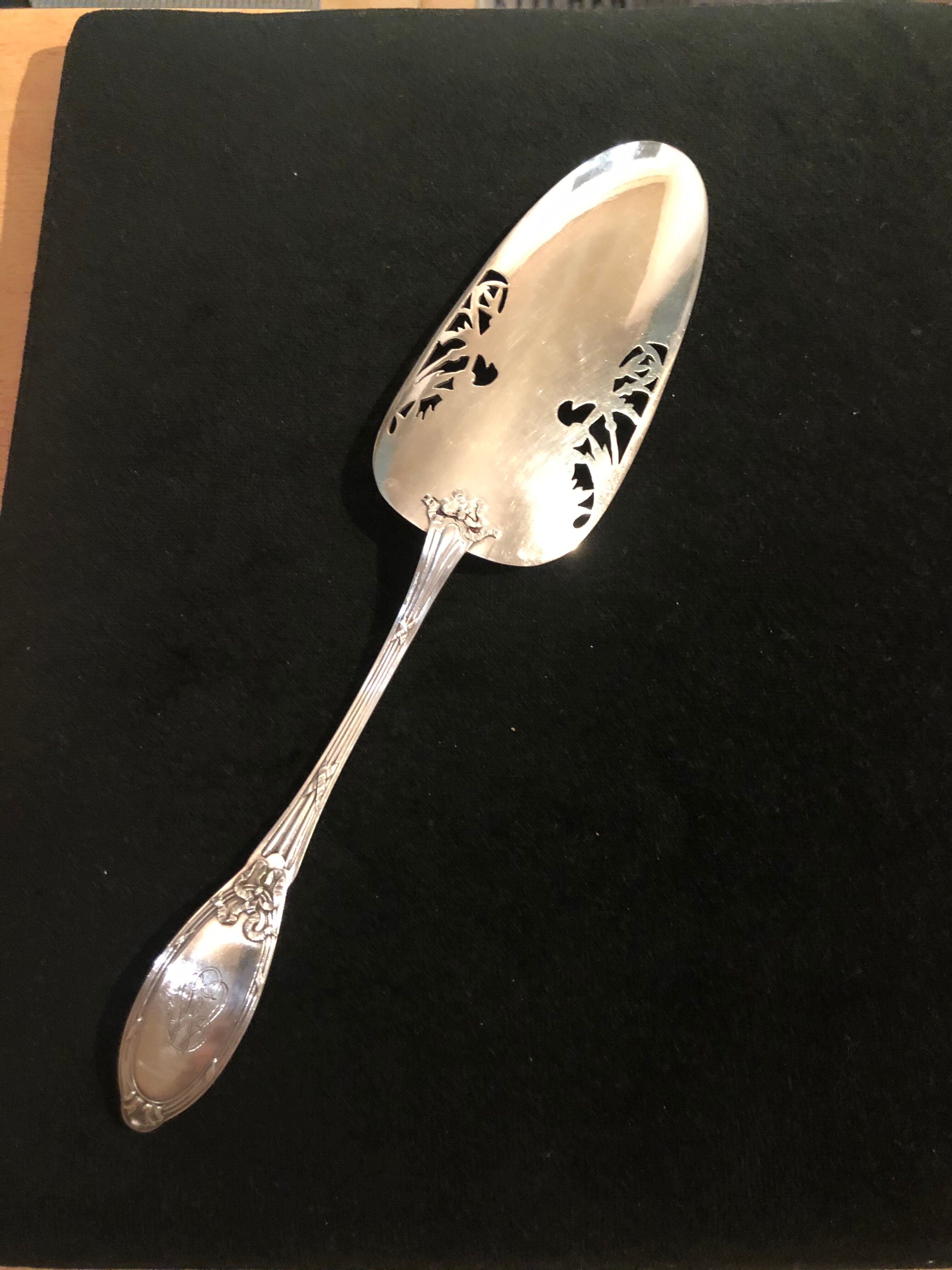Silver metal pie shovel