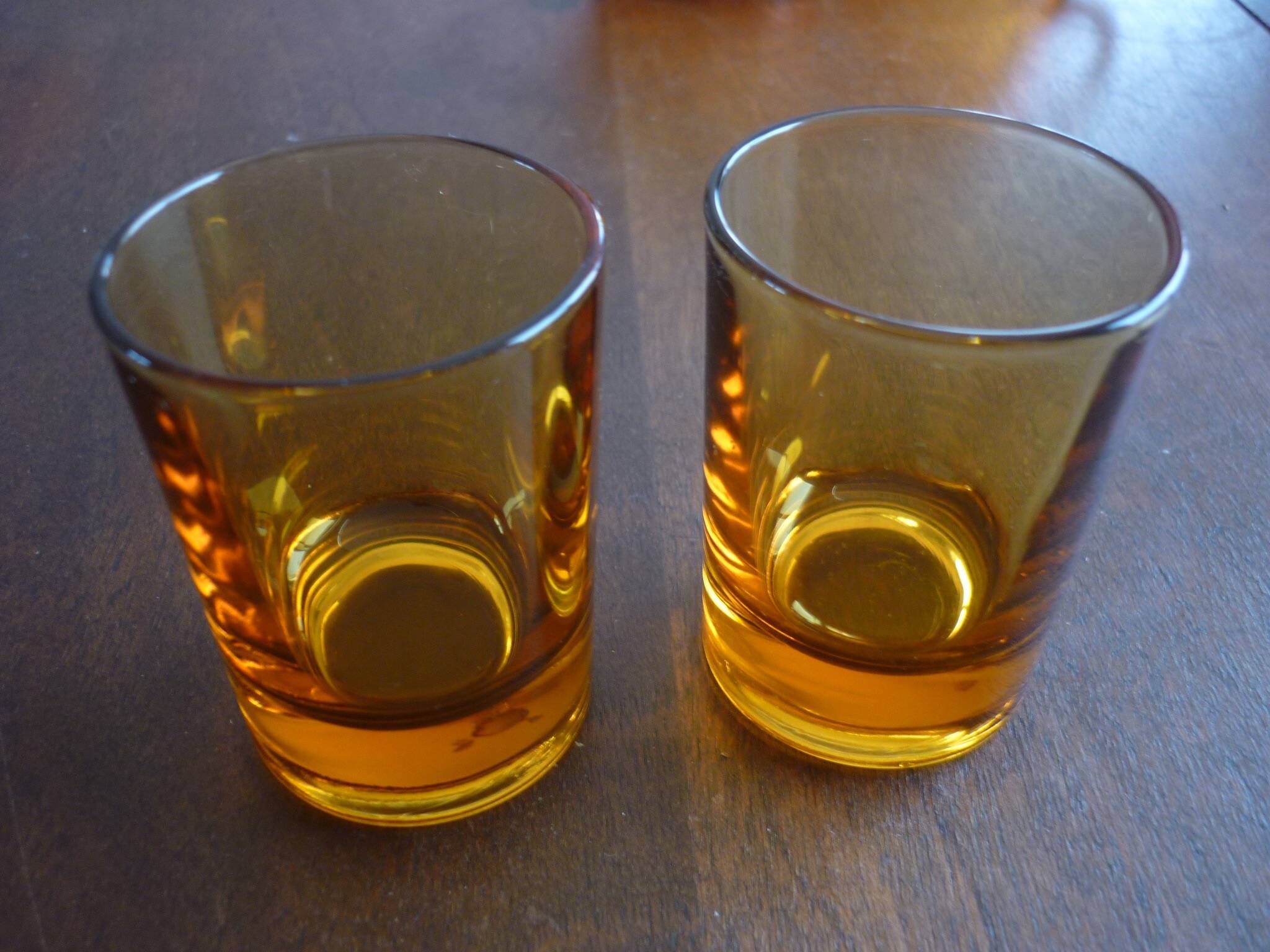 4 vintage Duralex amber glasses