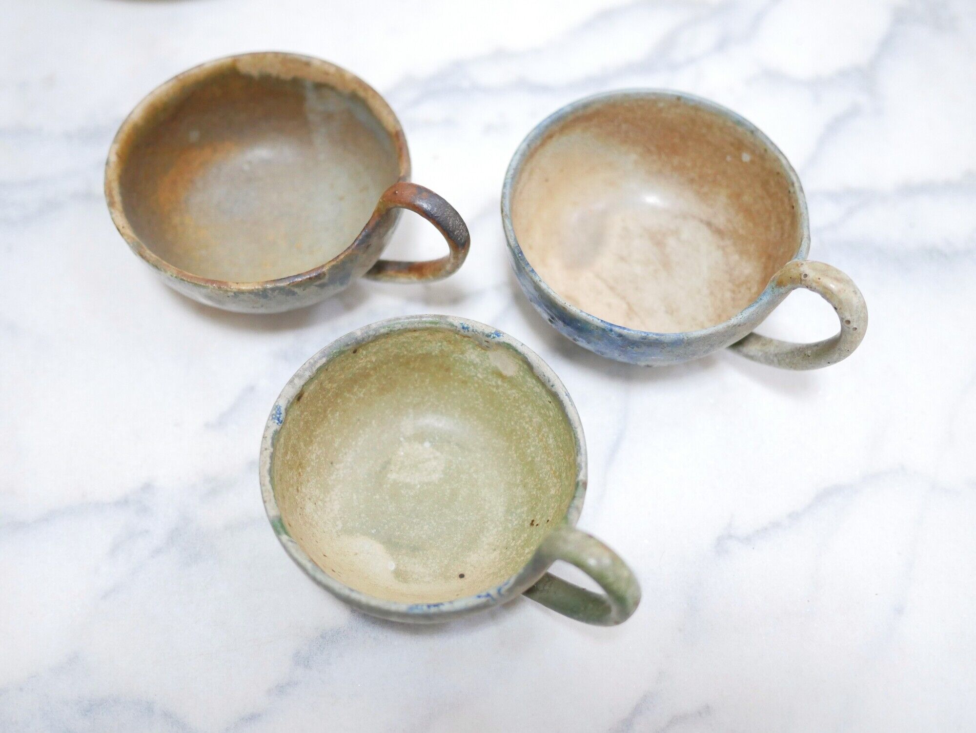 Series of 3 cups, a milk jar and 4 antique porcelain saucers