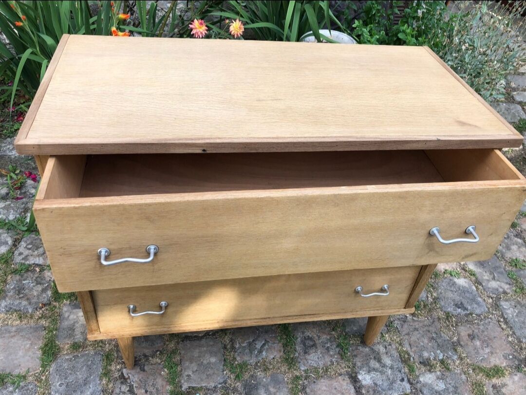 Vintage oak chest of drawers