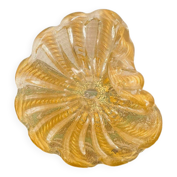 Murano glass scallop shell bowl from Italy with gold glitter trim.