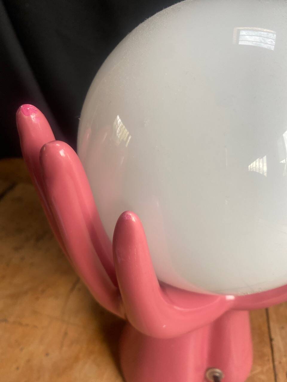 Pink ceramic hand lamp