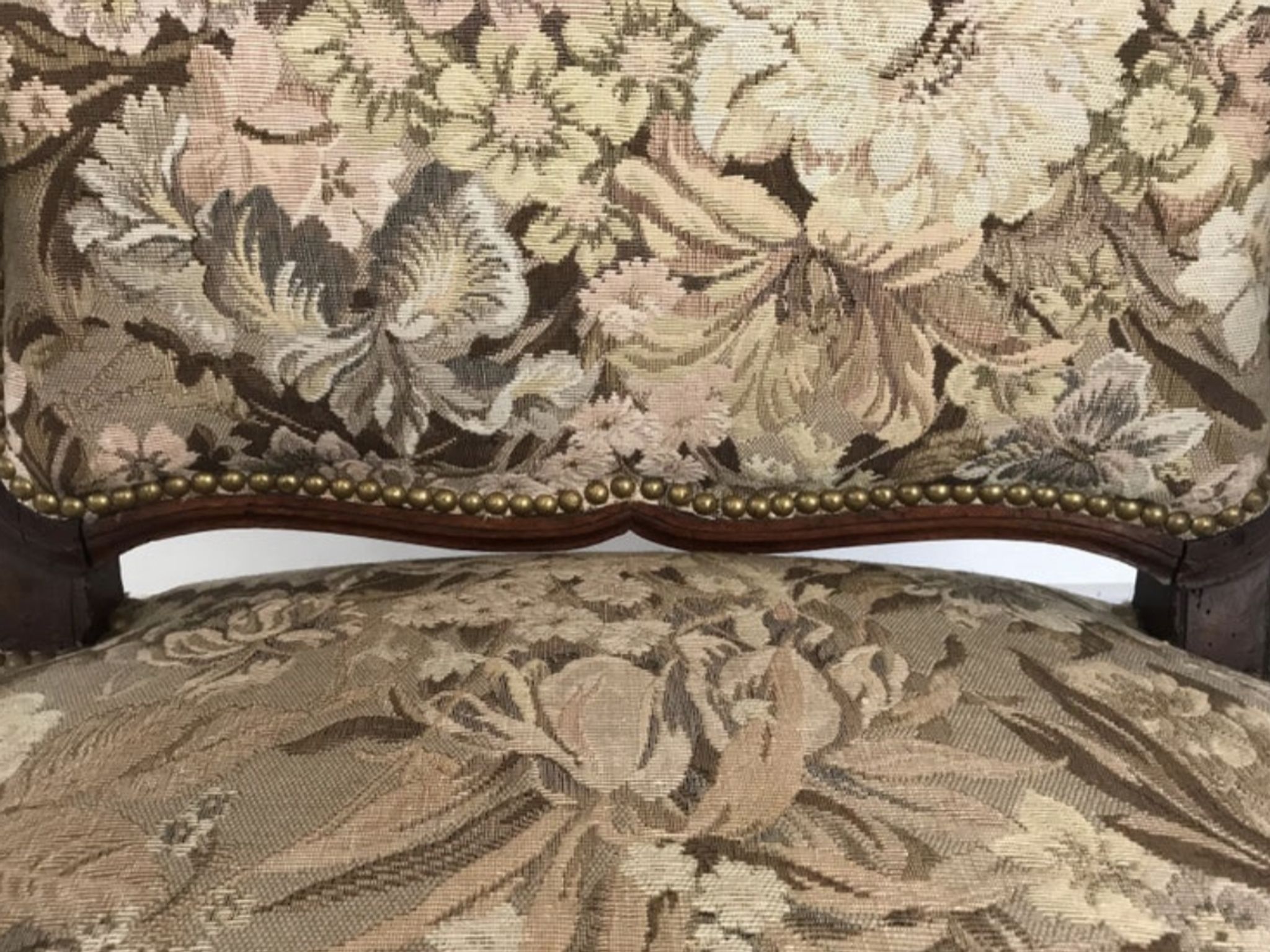 Louis XV vintage cabriolet armchair "à la Reine", 18th century