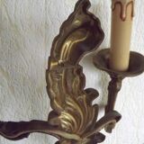 Vintage French bronze wall sconce with acanthus leaves and two light arms 51