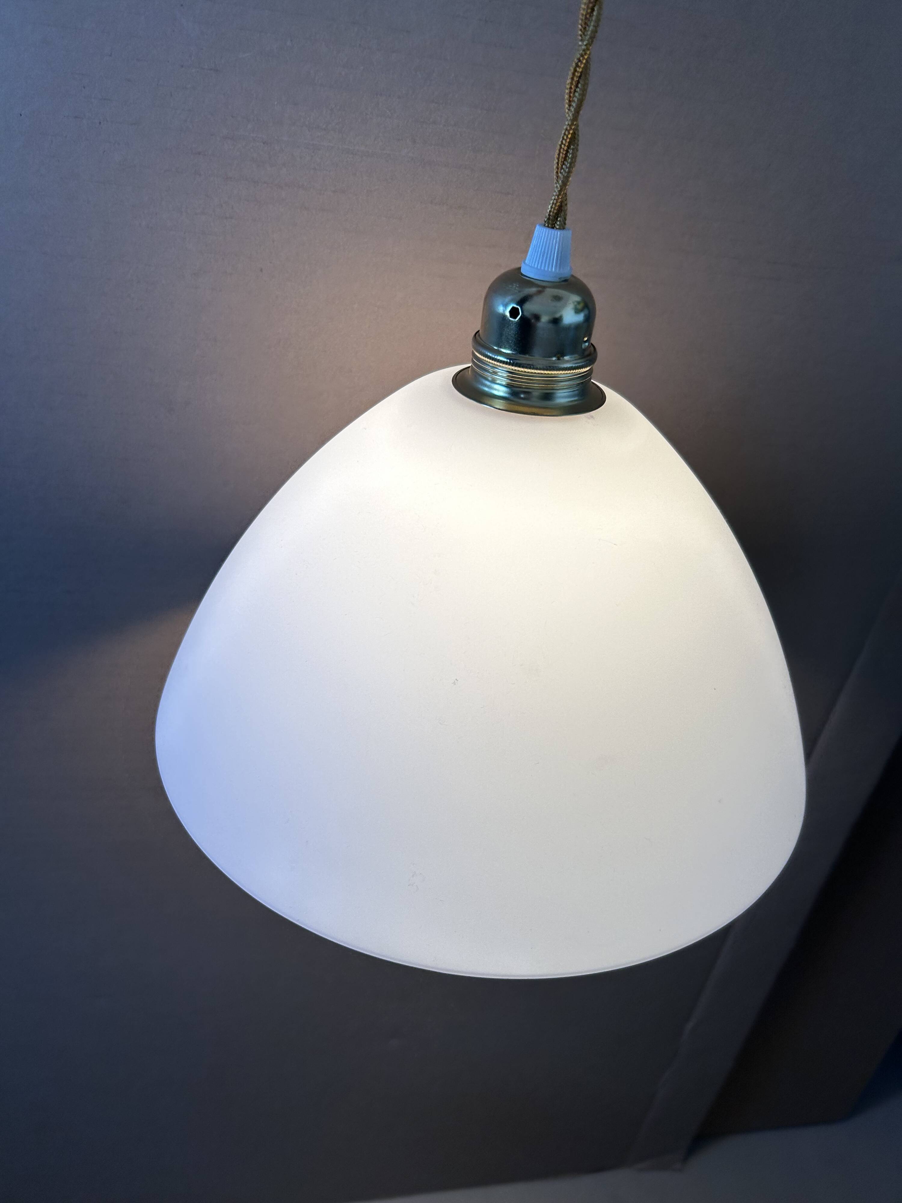 Suspension opaline D26cm