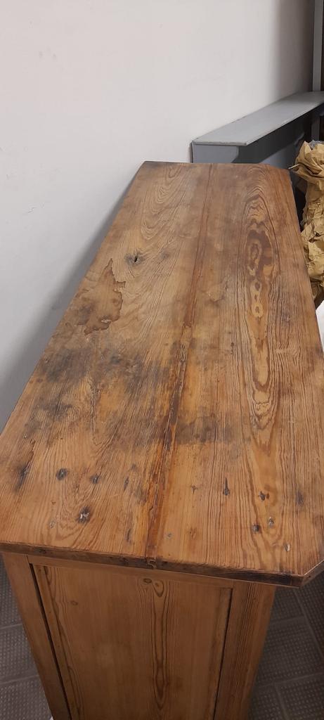 Former trading post in natural oak