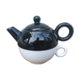 Tea service for one person