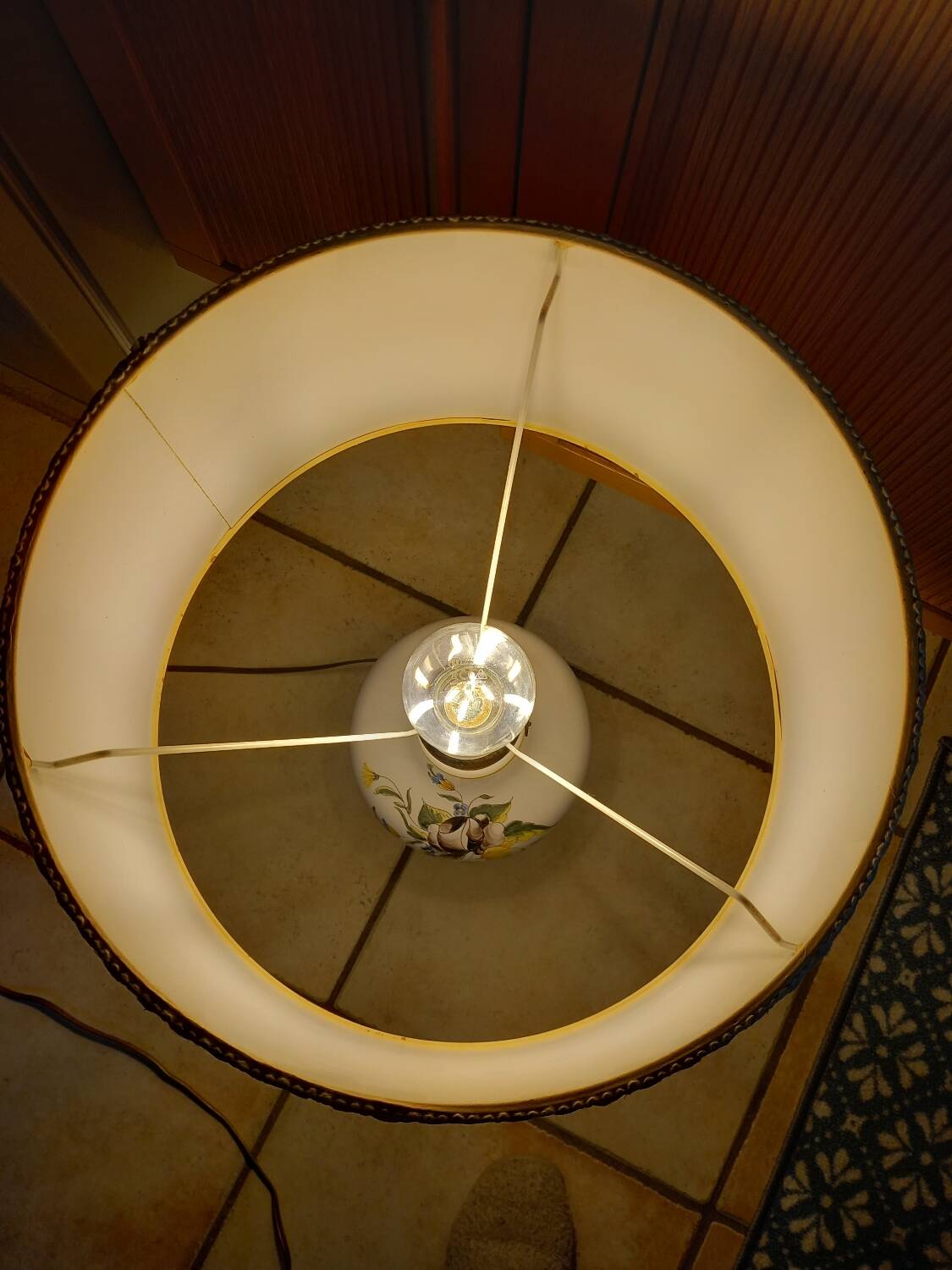 Lampe ancienne en faïence d'art de Rodez