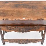 Provençal walnut petri dish