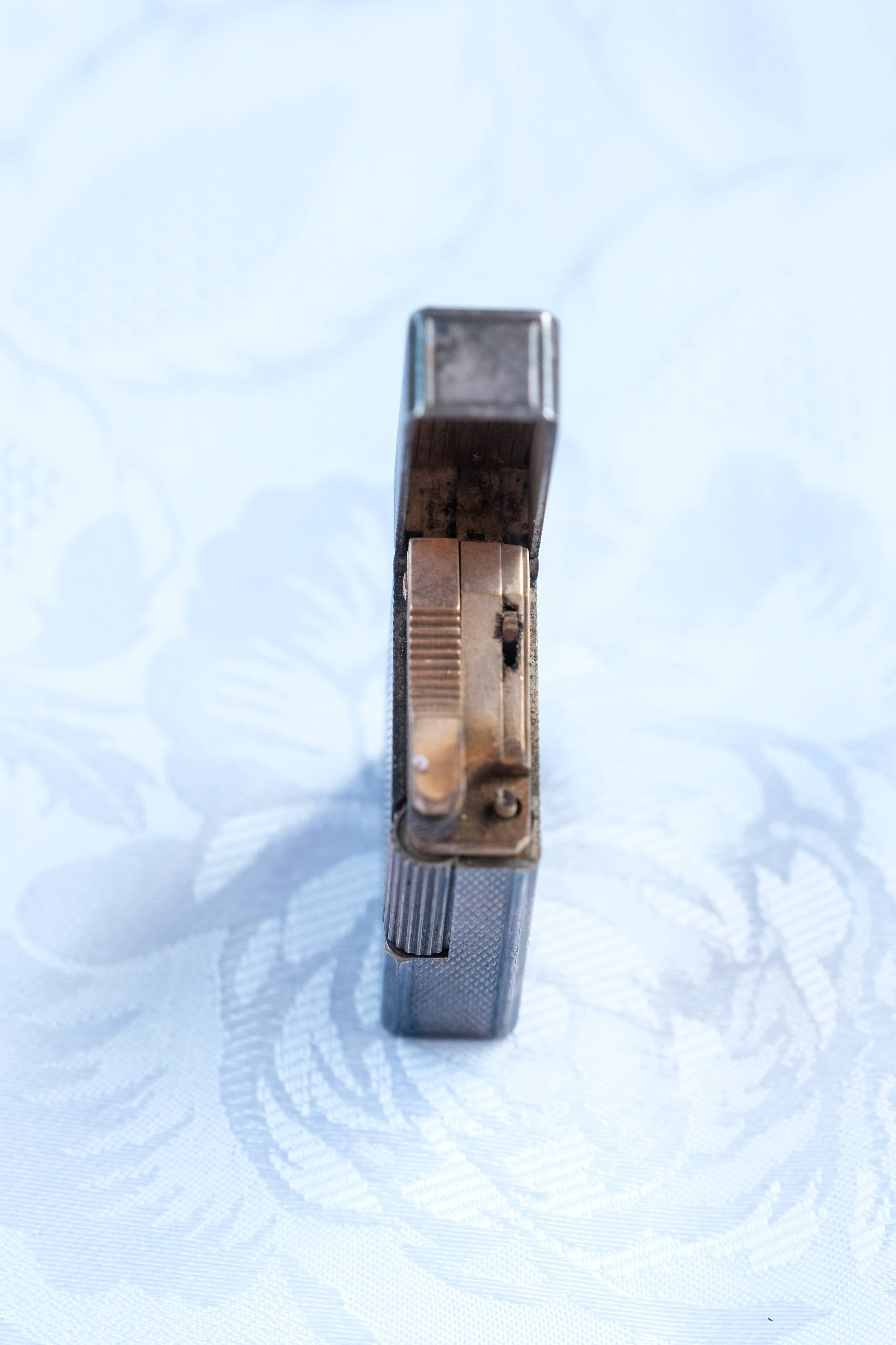 ST Dupont lighter