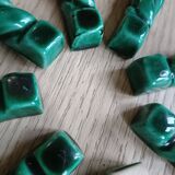 8 Green ceramic knife rests