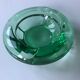 Cendrier en verre vert