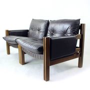 Canapé deux places en noyer et cuir par Boris Hála pour Ton, 1986