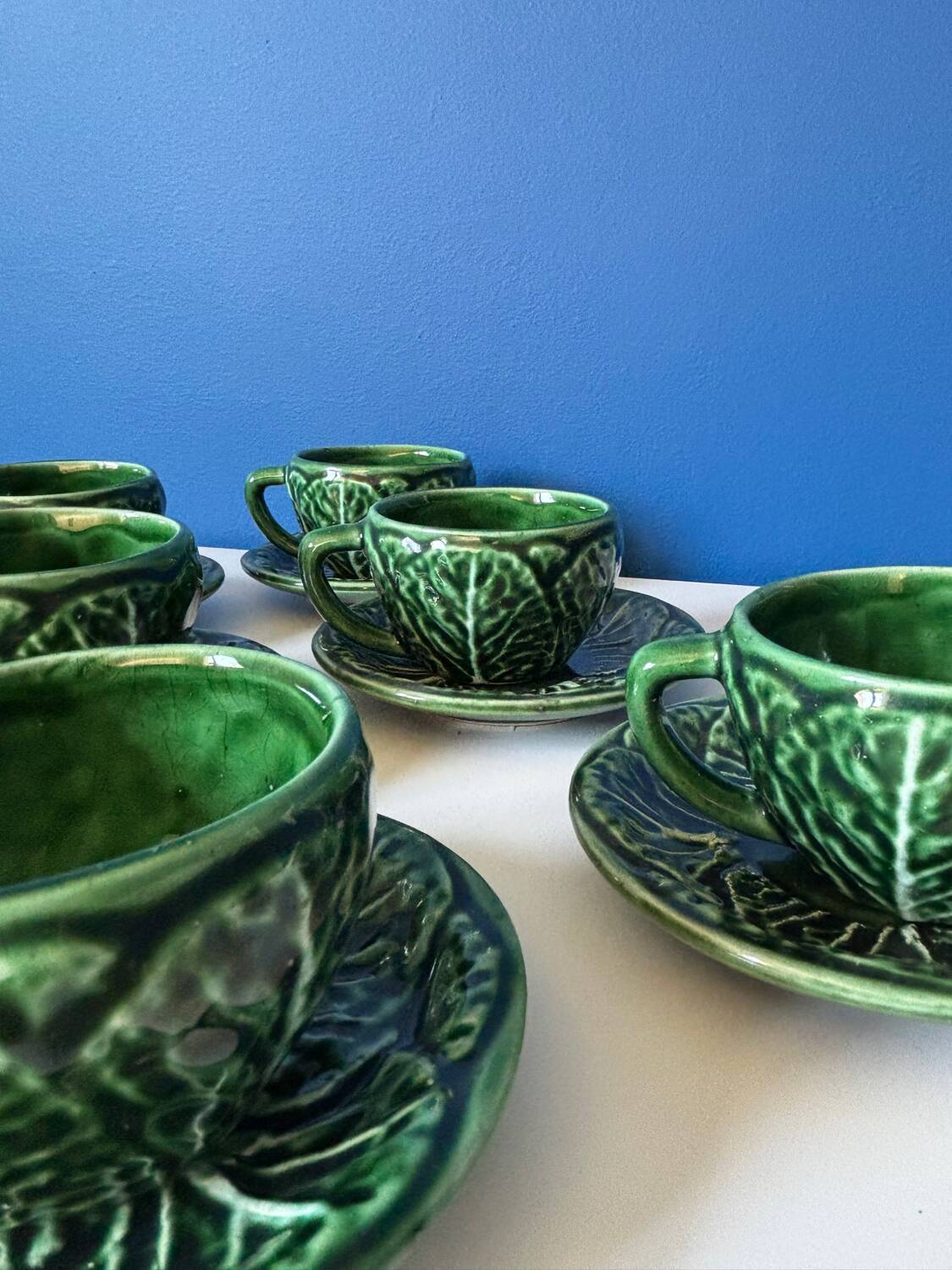 Lot de 6 tasses à café vintage en barbotine chou vert – faïence vintag